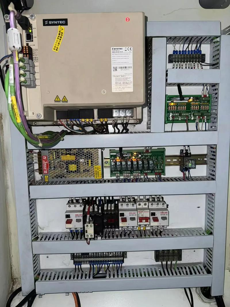 到貨1臺普森52型4+4+12工位伺服刀塔 er25動(dòng)力頭